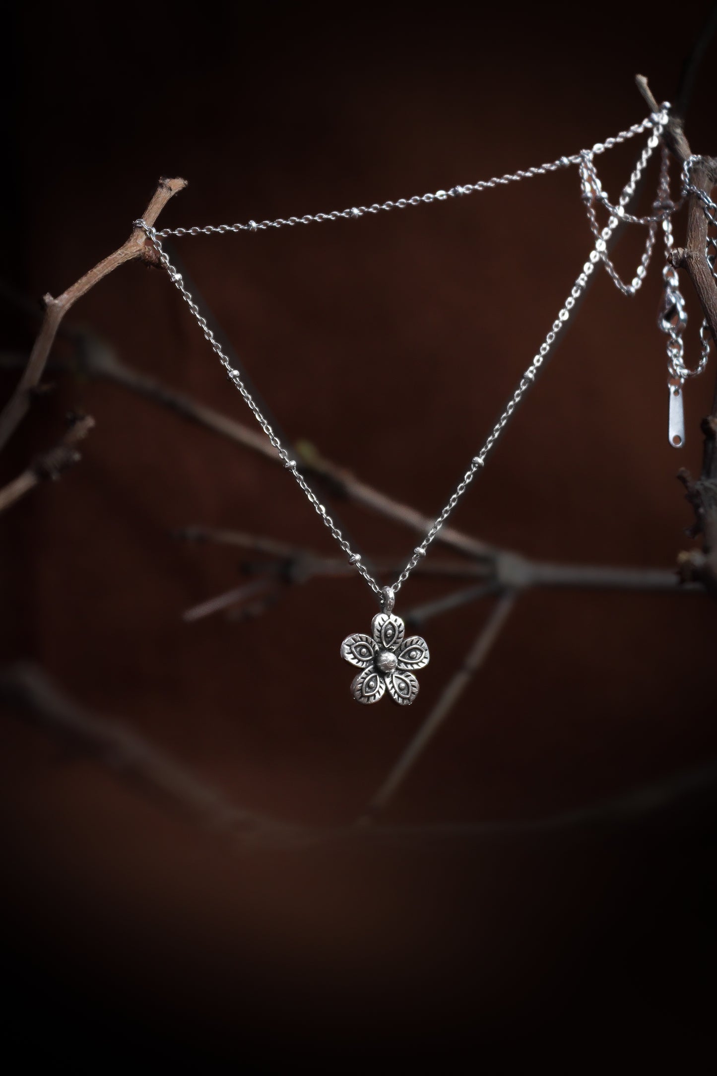 Pratination Vintage Blossom Necklace Set – Oxidized Silver Floral Pendant with Matching Earrings